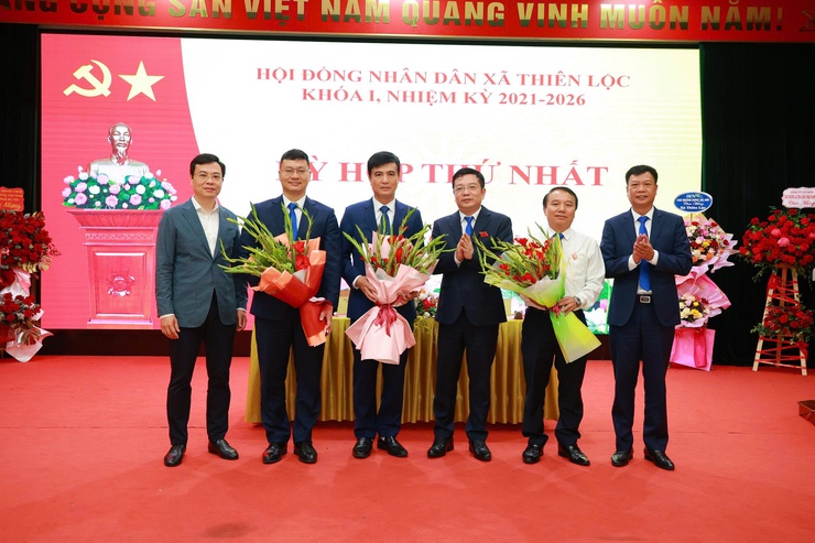 Kỳ họp thứ Nhất, HĐND xã Thiên Lộc, nhiệm kỳ 2021 - 2026- Ảnh 3.