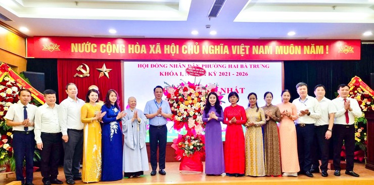 Kỳ họp thứ nhất HĐND phường Hai Bà Trưng khoá I, nhiệm kỳ 2021-2026.- Ảnh 8.