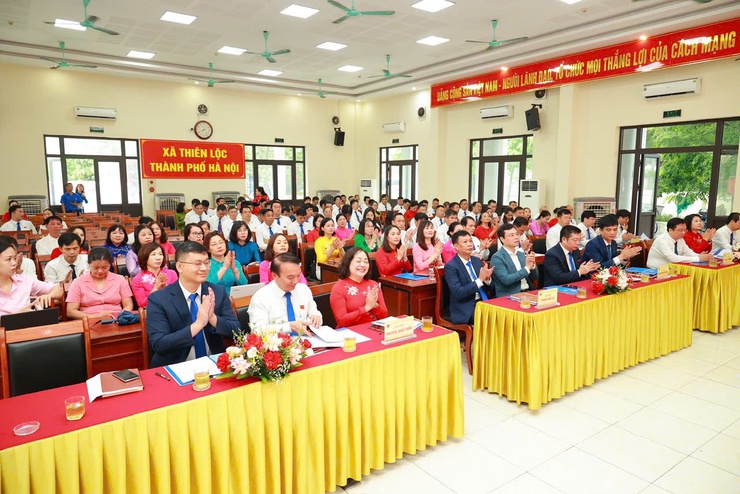 Kỳ họp thứ Nhất, HĐND xã Thiên Lộc, nhiệm kỳ 2021 - 2026- Ảnh 1.