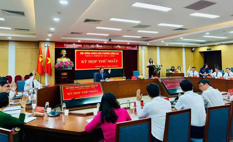 Kỳ họp thứ nhất Hội đồng nhân dân phường Đống Đa khóa I, nhiệm kỳ 2021 - 2026- Ảnh 3.