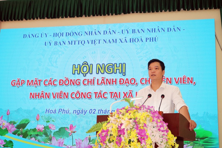 xã Hòa Phú: Tổ chức hội nghị gặp mặt các đồng chí lãnh đạo, chuyên viên, nhân viên công tác tại xã.- Ảnh 5.