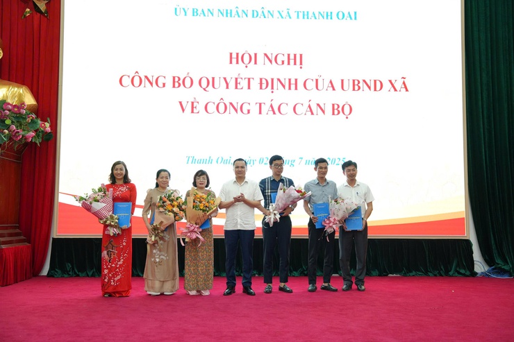 Xã Thanh Oai kiện toàn cán bộ, hướng tới vận hành trơn tru bộ máy chính quyền địa phương 2 cấp- Ảnh 8.