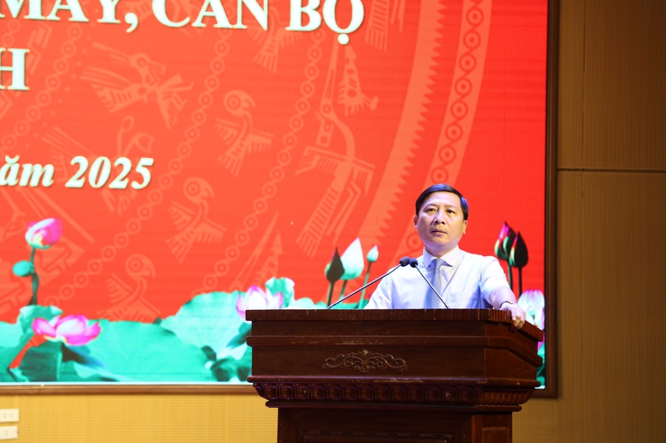 Đảng ủy, HĐND, UBND xã Quang Minh công bố các quyết định về công tác cán bộ- Ảnh 5.