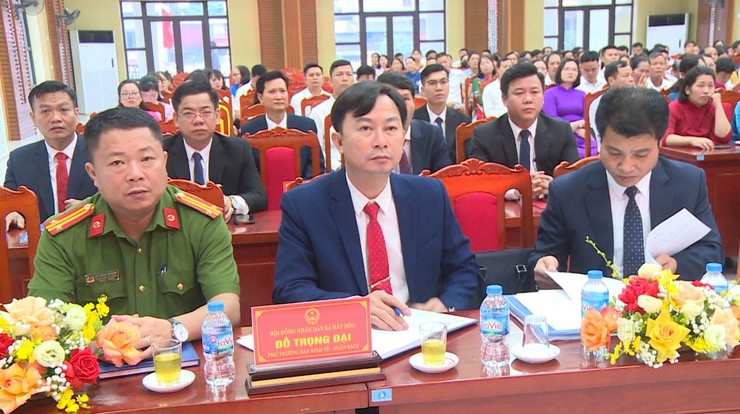 HĐND xã Hát Môn tổ chức kỳ họp thứ 14, khóa XXIII, nhiệm kỳ 2021-2026- Ảnh 3.