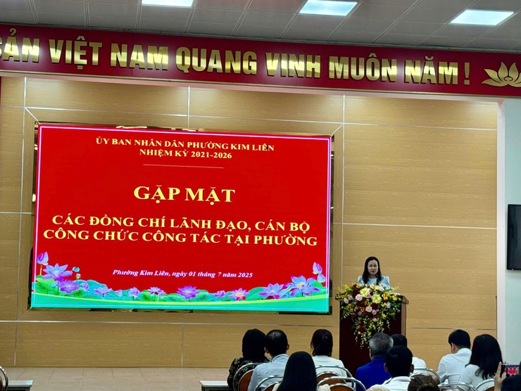 UỶ BAN NHÂN DÂN PHƯỜNG KIM LIÊN – THÀNH PHỐ HÀ NỘI GẶP MẶT CÁC ĐỒNG CHÍ LÃNH ĐẠO, CÁN BỘ, CÔNG CHỨC TẠI PHƯỜNG- Ảnh 1.