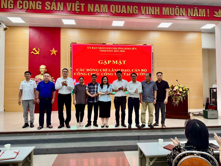 UỶ BAN NHÂN DÂN PHƯỜNG KIM LIÊN – THÀNH PHỐ HÀ NỘI GẶP MẶT CÁC ĐỒNG CHÍ LÃNH ĐẠO, CÁN BỘ, CÔNG CHỨC TẠI PHƯỜNG- Ảnh 7.