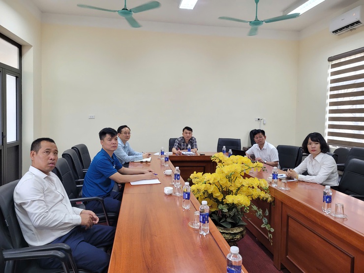 Tổng Bí thư Tô Lâm chủ trì hội nghị sơ kết công tác phát triển khoa học, công nghệ, đổi mới sáng tạo và chuyển đổi số- Ảnh 4.
