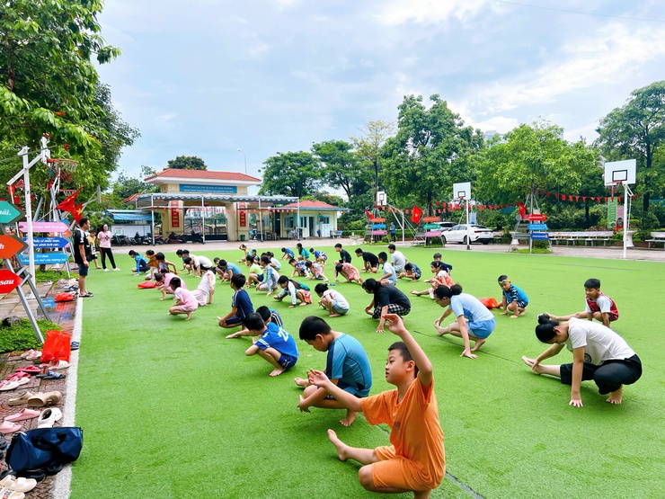 Trường THCS Thanh Liệt: Tổ chức kiểm tra và cấp chứng chỉ bơi cho trẻ từ 6 – 13 tuổi- Ảnh 3.