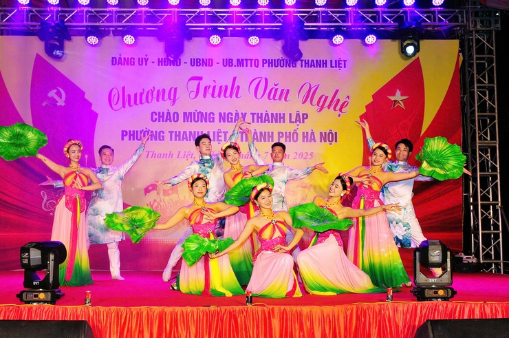 Phường Thanh Liệt: Tưng bừng chương trình văn nghệ chào mừng ngày thành lập phường- Ảnh 4.
