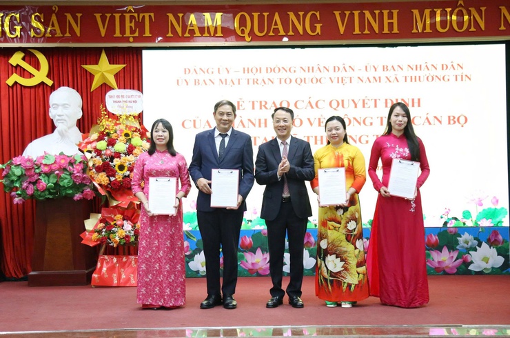 Xã Thường Tín trao các Quyết định về công tác cán bộ- Ảnh 5.