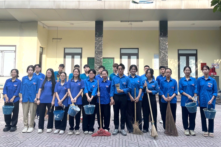 Đoàn Thanh niên phường Thanh Xuân sôi nổi hưởng ứng Ngày cao điểm xây dựng Đô thị văn minh và Chủ nhật xanh toàn quốc lần thứ IV – năm 2025- Ảnh 1.