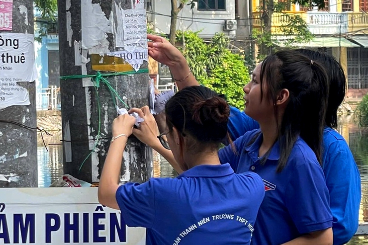 Đoàn Thanh niên phường Thanh Xuân sôi nổi hưởng ứng Ngày cao điểm xây dựng Đô thị văn minh và Chủ nhật xanh toàn quốc lần thứ IV – năm 2025- Ảnh 4.