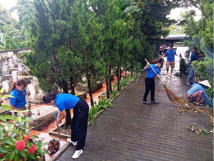 Ra quân "Ngày cuối tuần xanh" hưởng ứng kỷ niệm 78 năm ngày thương binh - liệt sĩ và chào mừng đại hội Đảng bộ xã Ứng Thiên lần thứ I, nhiệm kỳ 2025-2030- Ảnh 10.