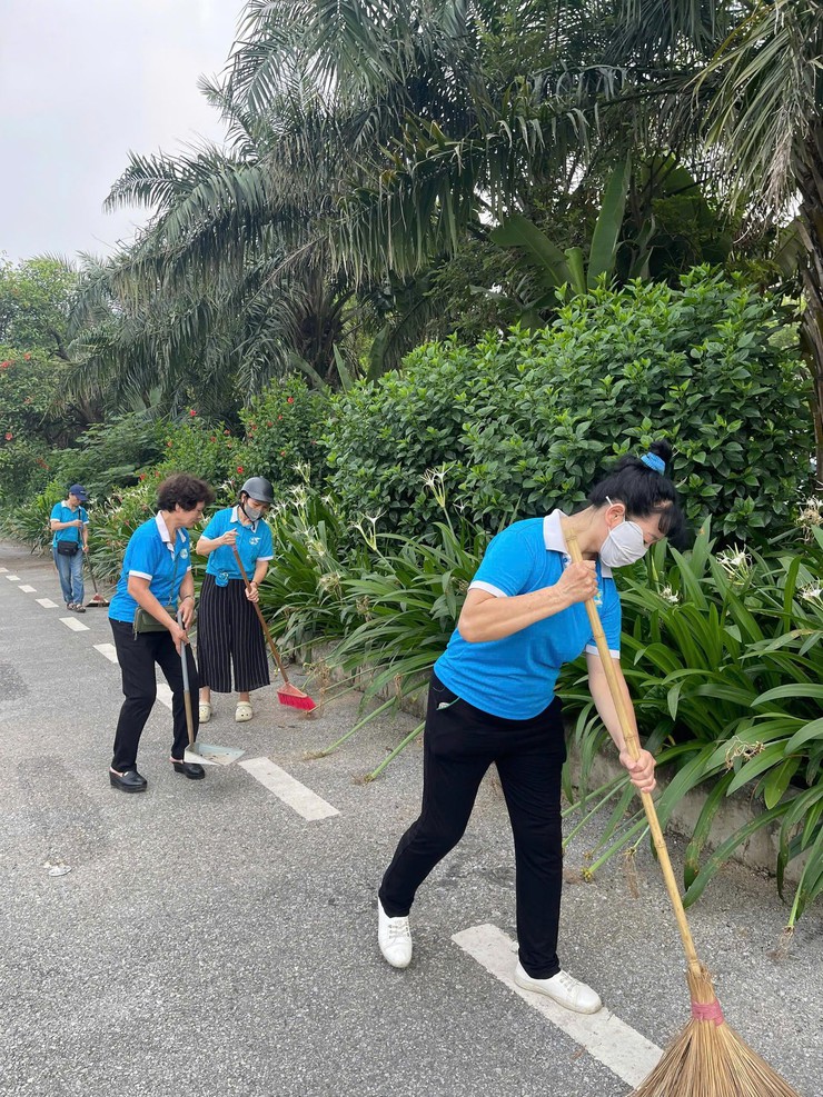 Phường Đống Đa phát động đợt thi đua cao điểm về trật tự đô thị - an toàn giao thông - vệ sinh môi trường- Ảnh 2.