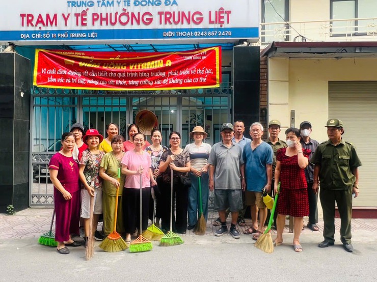 Các khu dân cư, tổ dân phố phường Đống Đa ra quân "Ngày cuối tuần xanh"- Ảnh 12.