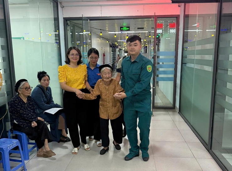 Xã Ngọc Hồi: 237 trường hợp người có công, đối tượng chính sách được khám sức khỏe và phát thuốc miễn phí- Ảnh 2.