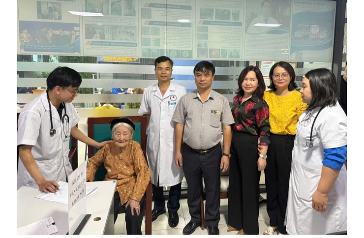 Xã Ngọc Hồi: 237 trường hợp người có công, đối tượng chính sách được khám sức khỏe và phát thuốc miễn phí- Ảnh 1.