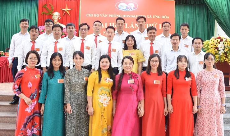 ĐẠI HỘI CÁC CHI BỘ TRỰC THUỘC ĐẢNG UỶ UBND XÃ ỨNG HOÀ LẦN THỨ NHẤT, NHIỆM KỲ 2025 – 20230.- Ảnh 4.