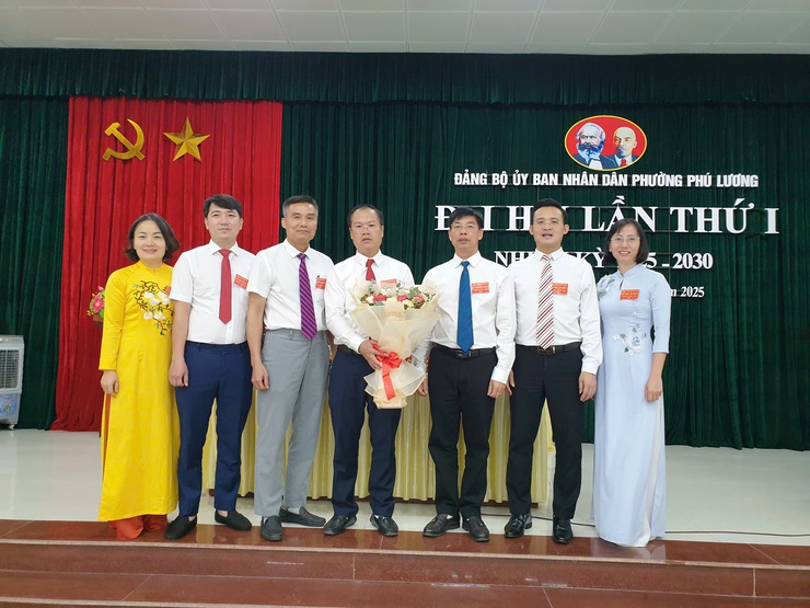 Đại hội Đảng bộ UBND phường Phú Lương lần thứ Nhất, nhiệm kỳ  2025-2030 thành công tốt đẹp- Ảnh 4.