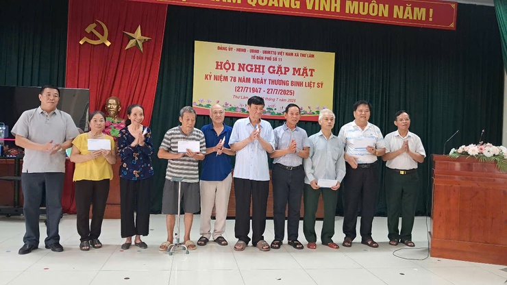 CÁC THÔN, KHU, TỔ DÂN PHỐ TRÊN ĐỊA BÀN XÃ THƯ LÂM TỔ CHỨC GẶP MẶT NGƯỜI CÓ CÔNG NHÂN KỶ NIỆM 78 NĂM NGÀY THƯƠNG BINH - LIỆT SĨ (27/7/1947 – 27/7/2025)- Ảnh 6.