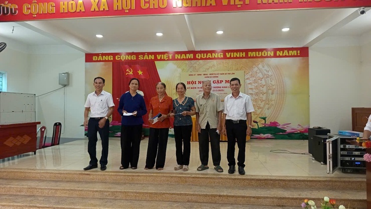 CÁC THÔN, KHU, TỔ DÂN PHỐ TRÊN ĐỊA BÀN XÃ THƯ LÂM TỔ CHỨC GẶP MẶT NGƯỜI CÓ CÔNG NHÂN KỶ NIỆM 78 NĂM NGÀY THƯƠNG BINH - LIỆT SĨ (27/7/1947 – 27/7/2025)- Ảnh 7.