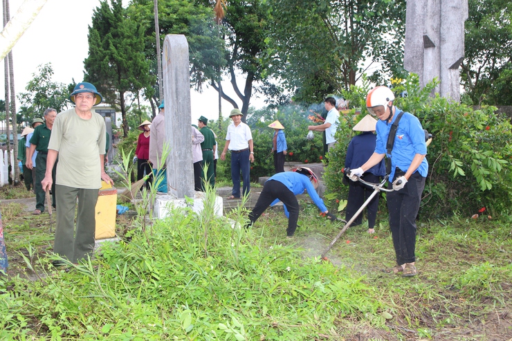 MTTQ xã Hòa Xá tổ chức nhiều hoạt động thiết thực kỷ niệm 78 năm Ngày Thương binh - Liệt sỹ và chào mừng Đại hội Đảng các cấp- Ảnh 7.