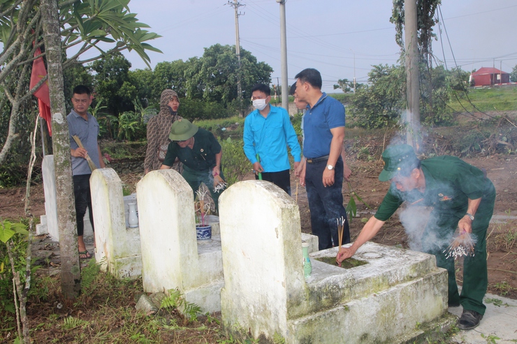 MTTQ xã Hòa Xá tổ chức nhiều hoạt động thiết thực kỷ niệm 78 năm Ngày Thương binh - Liệt sỹ và chào mừng Đại hội Đảng các cấp- Ảnh 9.