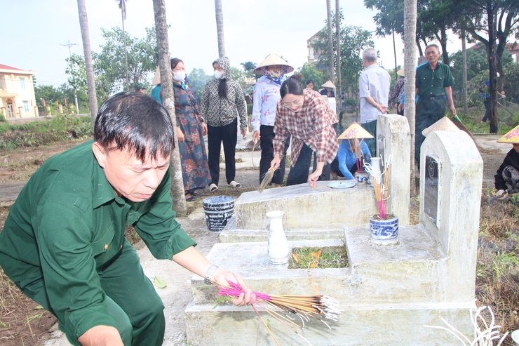 MTTQ xã Hòa Xá tổ chức nhiều hoạt động thiết thực kỷ niệm 78 năm Ngày Thương binh - Liệt sỹ và chào mừng Đại hội Đảng các cấp- Ảnh 10.