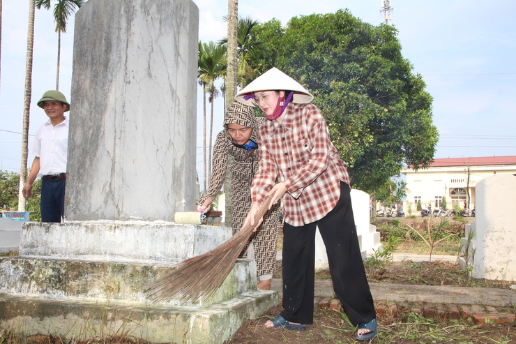 MTTQ xã Hòa Xá tổ chức nhiều hoạt động thiết thực kỷ niệm 78 năm Ngày Thương binh - Liệt sỹ và chào mừng Đại hội Đảng các cấp- Ảnh 15.