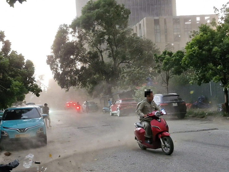 Phường Thanh Liệt: Chủ động ứng phó mùa mưa bão, đảm bảo an toàn phòng cháy, chữa cháy và cứu nạn, cứu hộ.- Ảnh 4.
