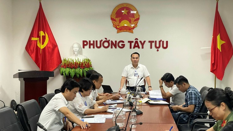 UBND Phường Tây Tựu  chỉ đạo triển khai các nhiệm vụ trọng tâm trên địa bàn- Ảnh 1.