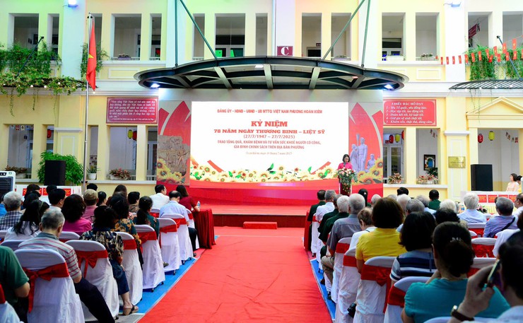Phường Hoàn Kiếm: Chăm lo sức khoẻ người có công, gia đình chính sách- Ảnh 3.
