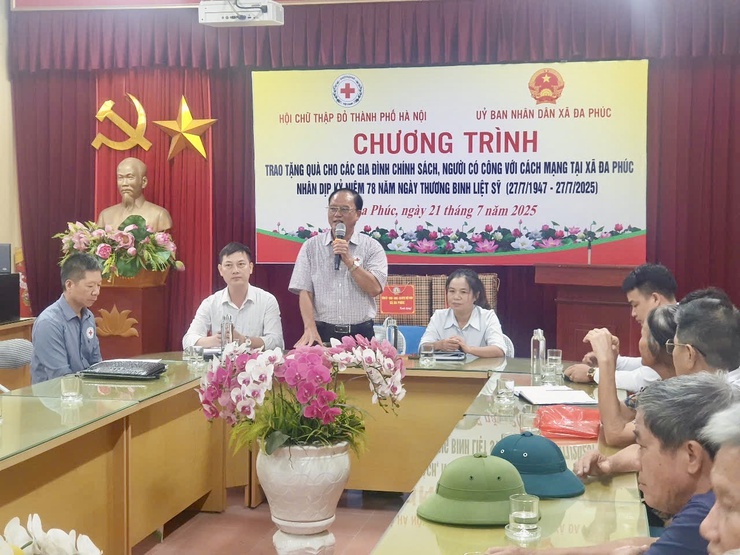 Hà Nội: Trao tặng quà tri ân người có công và các hộ gia đình khó khăn tại xã Đa Phúc- Ảnh 4.