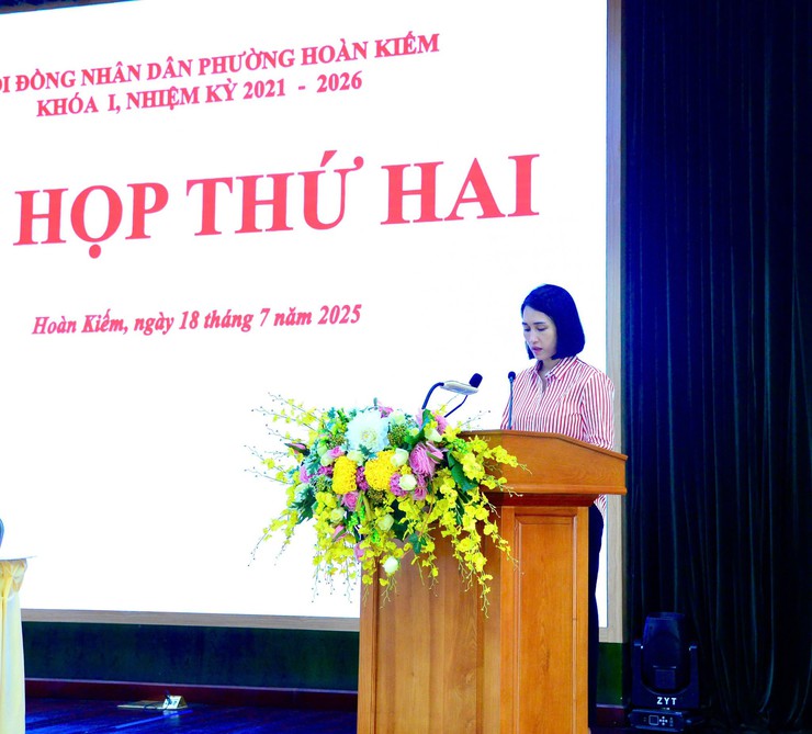  HĐND phường Hoàn Kiếm thông qua các nghị quyết quan trọng- Ảnh 9.
