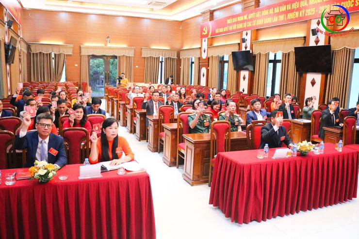 Đại hội Đảng bộ các cơ quan Đảng xã Quốc Oai lần thứ I, nhiệm kỳ 2025 - 2030- Ảnh 8.