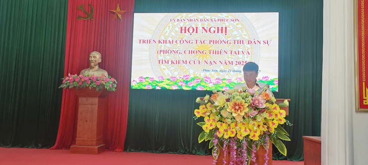 UBND xã Phúc Sơn tổ chức Hội nghị triển khai công tác phòng thủ dân sự, phòng chống thiên tai và tìm kiếm cứu nạn năm 2025- Ảnh 1.