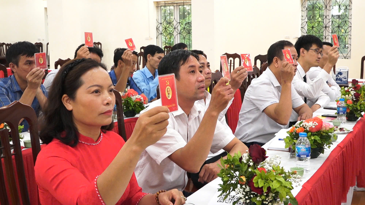ĐẠI HỘI CHI BỘ CƠ QUAN ỦY BAN MTTQ VIỆT NAM XÃ DÂN HÒA LẦN THỨ I, NHIỆM KỲ 2025–2030- Ảnh 7.