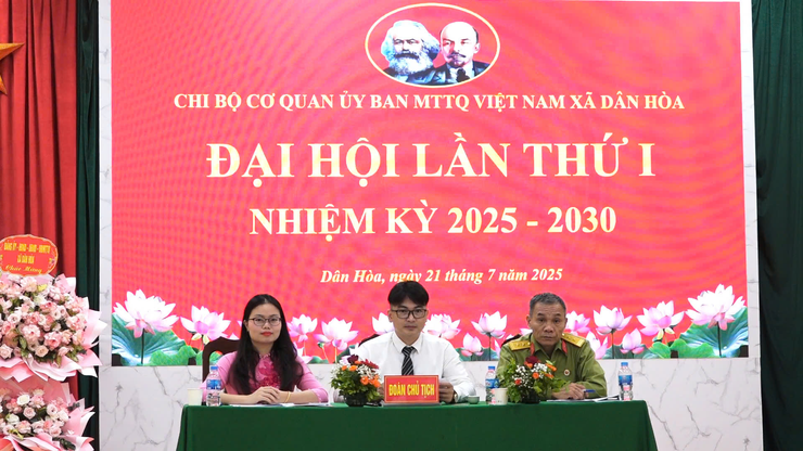 ĐẠI HỘI CHI BỘ CƠ QUAN ỦY BAN MTTQ VIỆT NAM XÃ DÂN HÒA LẦN THỨ I, NHIỆM KỲ 2025–2030- Ảnh 8.