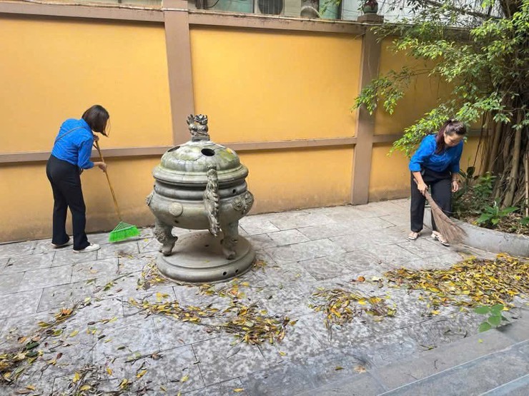 TUỔI TRẺ TRƯỜNG MẦM NON THỊNH LIỆT TRI ÂN CÁC ANH HÙNG LIỆT SỸ NHÂN KỶ NIỆM 78 NĂM NGÀY THƯƠNG BINH - LIỆT SỸ (27/7/1947 - 27/7/2025)- Ảnh 2.