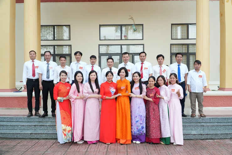 Đại hội 5 chi bộ trực thuộc Đảng uỷ UBND xã Chuyên Mỹ thành công tốt đẹp- Ảnh 14.