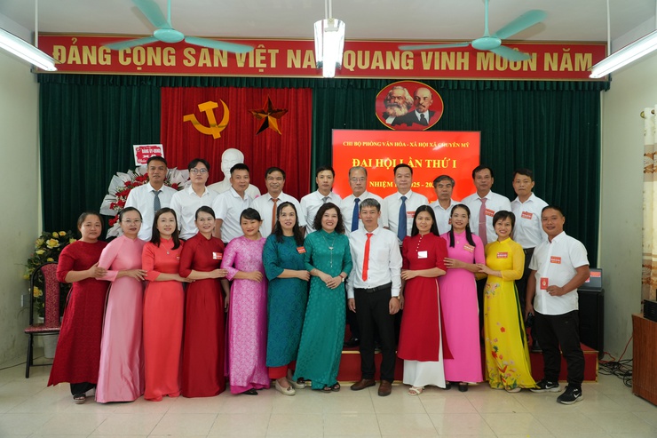 Đại hội 5 chi bộ trực thuộc Đảng uỷ UBND xã Chuyên Mỹ thành công tốt đẹp- Ảnh 13.