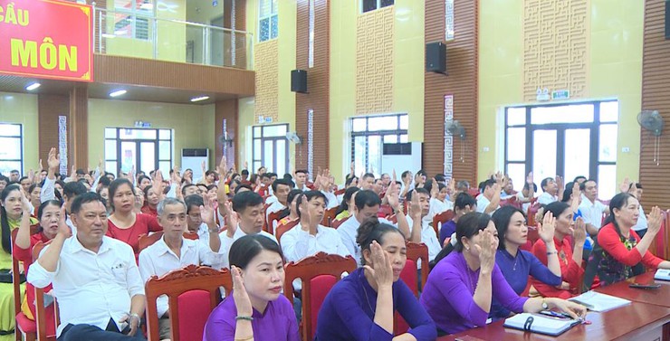 Kỳ họp thứ 15 HĐND xã Hát Môn khoá XXIII, nhiệm kỳ 2021-2026- Ảnh 4.