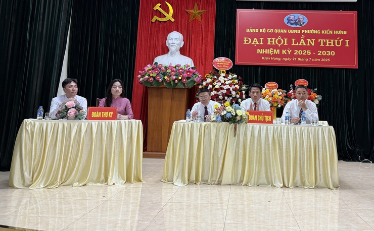 Đại hội Đảng bộ cơ quan UBND phường Kiến Hưng lần thứ Nhất, nhiệm kỳ 2025- 2030 thành công tốt đẹp- Ảnh 1.