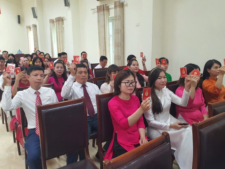 Đại hội Đảng bộ cơ quan UBND phường Kiến Hưng lần thứ Nhất, nhiệm kỳ 2025- 2030 thành công tốt đẹp- Ảnh 4.