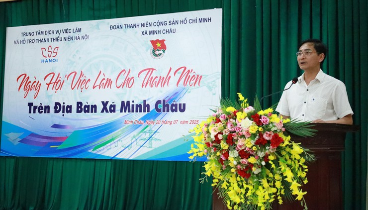 Hơn 100 đoàn viên thanh niên xã đảo Minh Châu được tư vấn, hướng nghiệp- Ảnh 3.