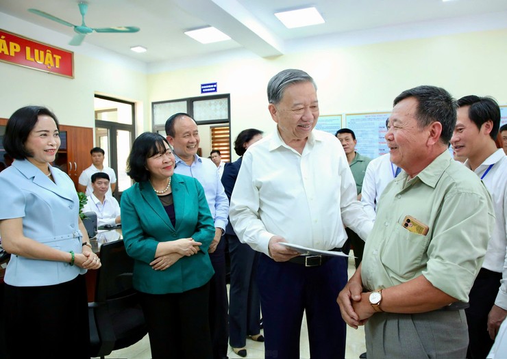 Phong cách nêu gương Hồ Chí Minh - sức lan tỏa trong thực hiện quy định nêu gương của người đứng đầu tổ chức, cơ quan, đơn vị hiện nay- Ảnh 1.