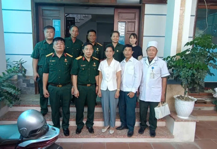 HỘI CỰU CHIẾN BINH XÃ SÓC SƠN THĂM KHÁM SỨC KHOẺ VÀ TẶNG QUÀ HỘI VIÊN- Ảnh 1.
