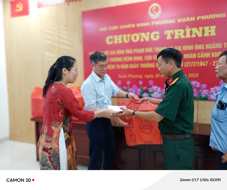 Hội Cựu chiến binh phường Xuân Phương tổ chức gặp mặt, tri ân các Thương binh, Bệnh binh và nạn nhân chất độc da cam- Ảnh 3.