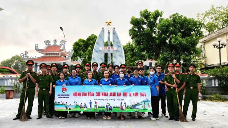 Tuổi trẻ Xuân Phương ra quân chỉnh trang khuôn viên Đài tưởng niệm Liệt sĩ và các di tích cách mạng Hướng tới kỷ niệm 78 năm Ngày Thương binh - Liệt sĩ (27/7/1947 – 27/7/2025)- Ảnh 3.