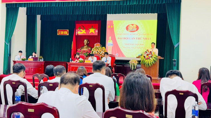 Đại hội Chi bộ Phòng Kinh tế lần thứ Nhất nhiệm kỳ 2025-2030: Chủ động, quyết liệt, sát thực tiễn- Ảnh 6.